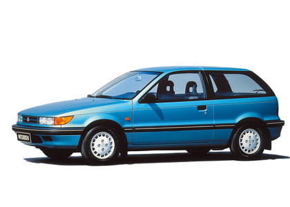 Ворсовые коврики на Mitsubishi Colt III 1988 - 1992 в Ростове-на-Дону