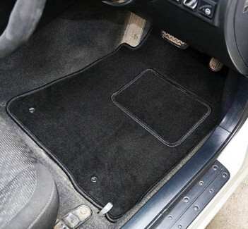 Коврики на Toyota Altezza 1998&nbsp;-&nbsp;2005 в Ростове-на-Дону